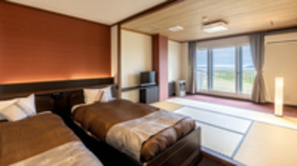 (旧館)<湖側>和洋室